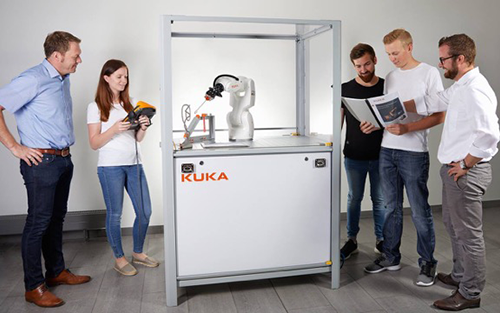 KUKA Robotics demonstrates innovative automation solutions at Robonumérique Lévis 2025