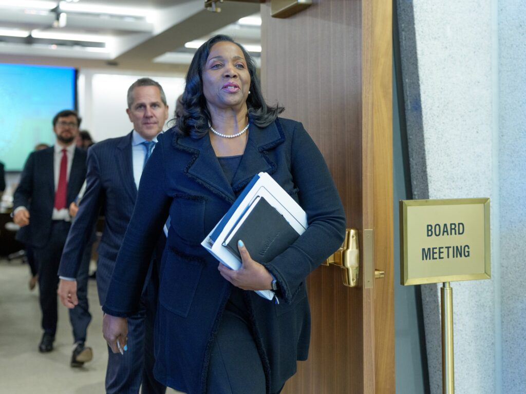 US Supreme Court appears reluctant to let Trump fire Fed’s Lisa Cook | Business and Economy News