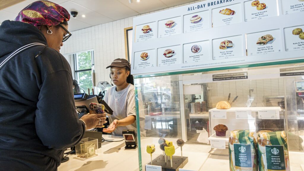 Starbucks reintroduces loyalty program tiers