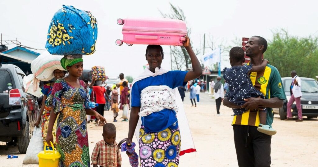 Hundreds of people return from Burundi to Democratic Republic of Congo as border closed due to M23 fighting reopens | Armed group news